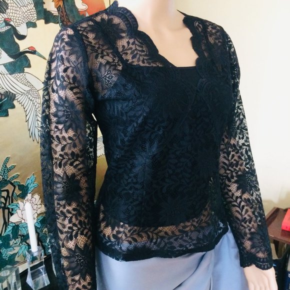 Isda & Co Black Lace Top, Size 2 - Picture 2 of 7